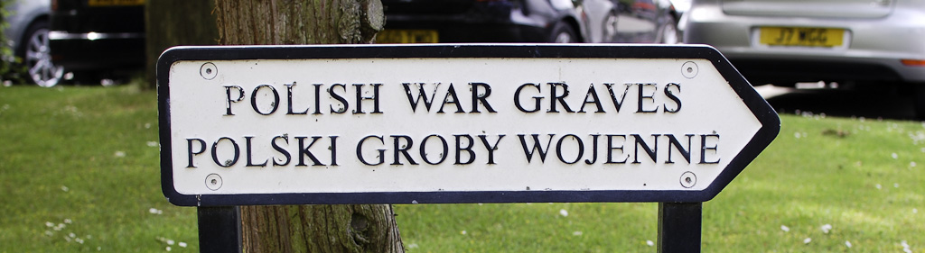 Polish War Graves sign at Blacon cemetery, Chester, UK.