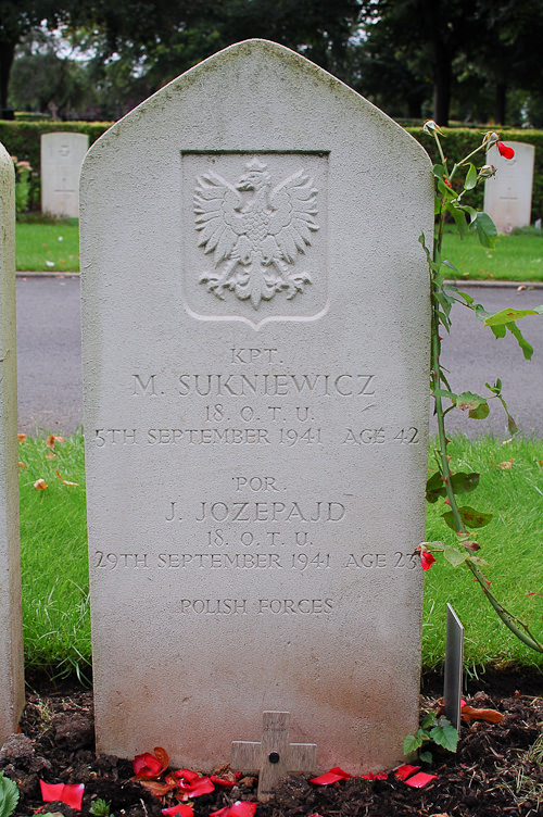Marian Sukniewicz Polish War Grave