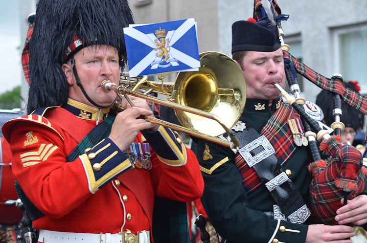 Royal Regiment of Scotland Band and 1 Scots Pipes and Drums - Parade Prestonpans