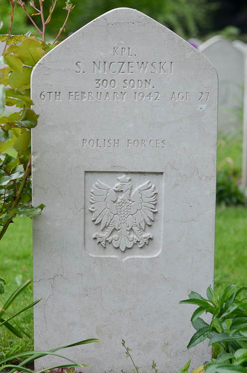 Stefan Niczewski Polish War Grave