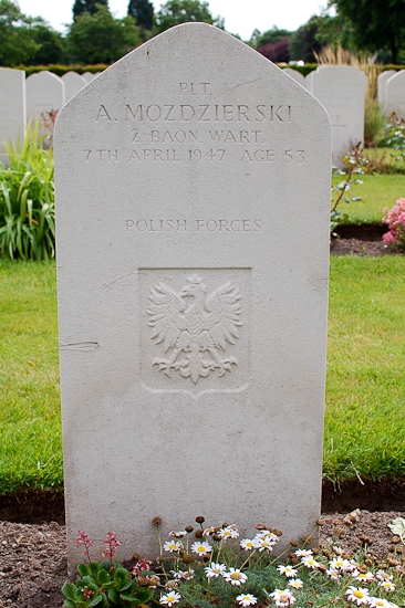 Antoni Mozdzierski Polish War Grave