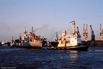 KOLYMALES Russian Cargo Ship - Tugs CARRON and LAGGAN - Grangemouth Docks