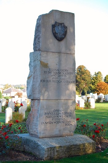 Polish Armed Forces War Graves Memorial - Perth, Scotland