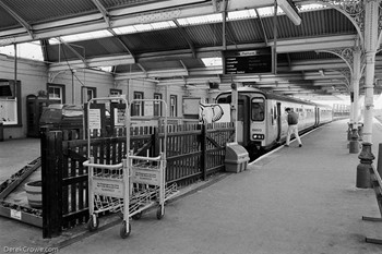 156513 Kilmarnock Railway Station 1990 British Rail